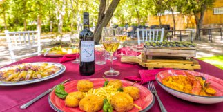 Restaurantes en entornos naturales en Madrid. EL ANCLA DEL LAGO  Paseo de María Teresa, 2. LAGO. Tel. 91 354 36 07 