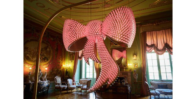 Flamboyant. Joana Vasconcelos en el Palacio de Liria. J’Adore Miss Dior (PA) (2017). Colección de la artista. Foto: Juan Rayos