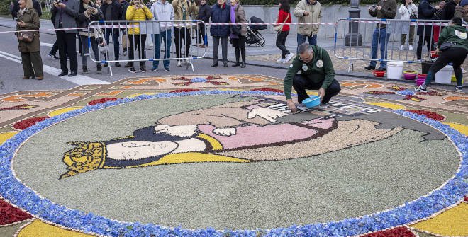 Ofrenda floral a la Virgen de la Almudena, patrona de Madrid. 2024