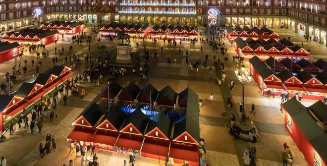 Mercado de Navidad de la Plaza Mayor 2004. Foto: Álvaro López de Cerro. © Madrid Destino 