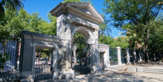 Puerta Real del Jardin Botanico © Antonello Dellanotte
