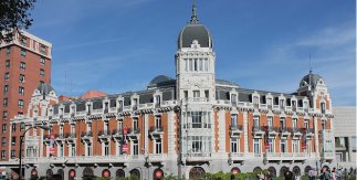 Real Compañía Asturiana de Minas (© Luis García, Wikipedia)